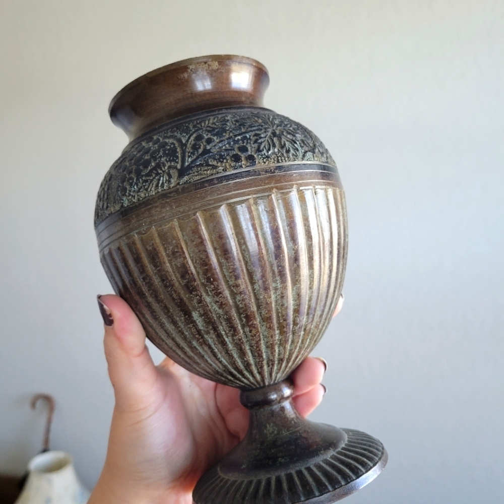 Bronze metal fluted pedestal vase
